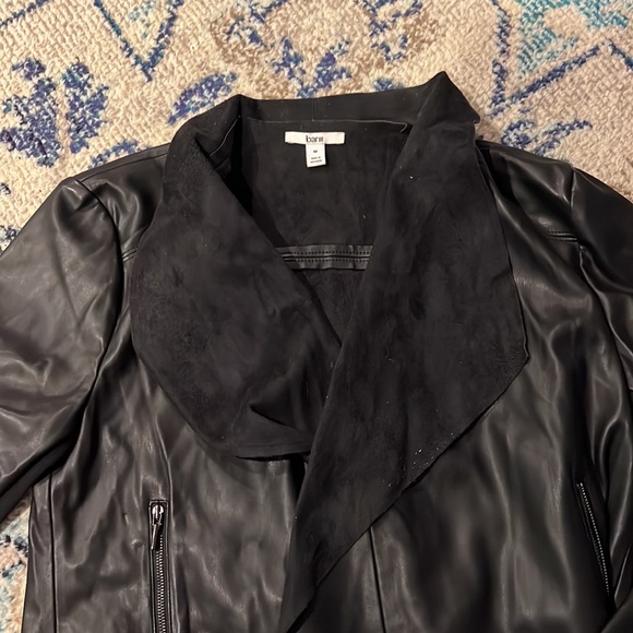 Bar III faux leather jacket wrap shacket size medium - Picture 5 of 6